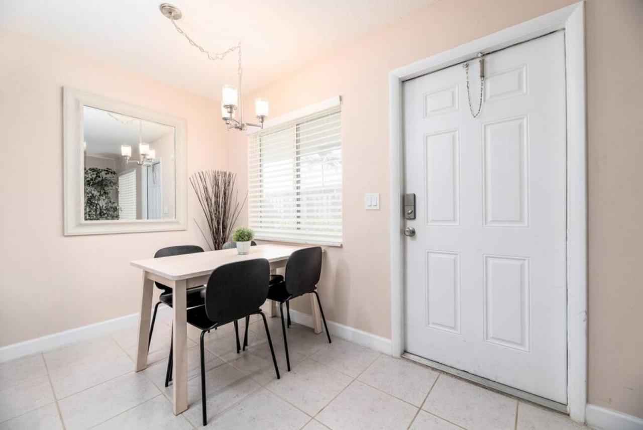 Апартаменты The Retreat 2 - Wilton Manors Форт-Лодердейл Экстерьер фото